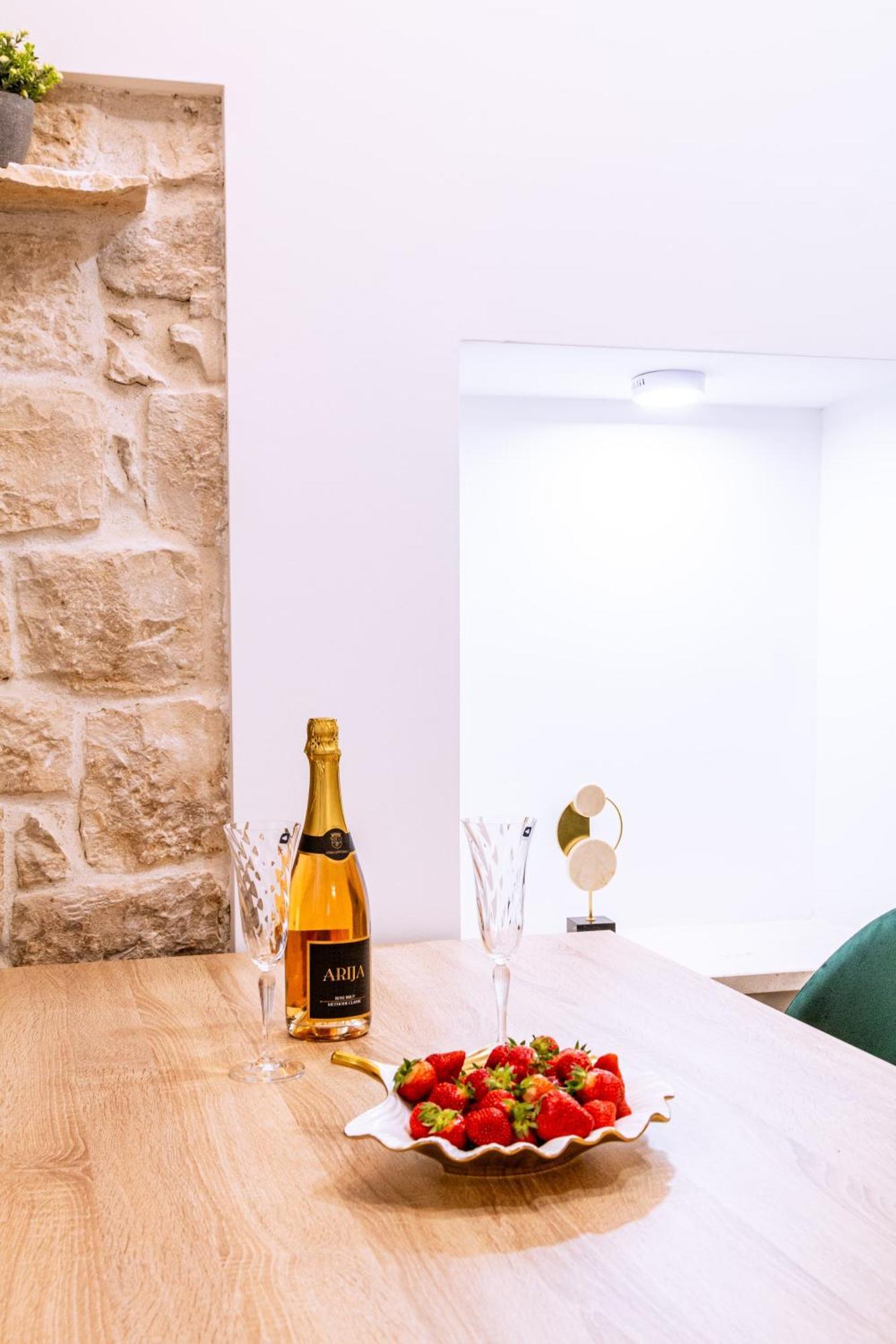 Luxury 2 Bedroom-2 Bathroom Apartment & Studio App With Rooftop Terrace Split Cameră foto
