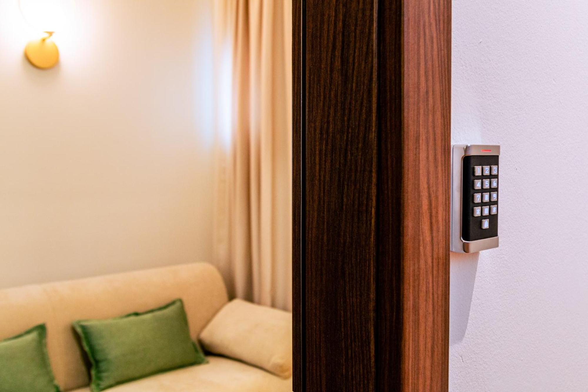 Luxury 2 Bedroom-2 Bathroom Apartment & Studio App With Rooftop Terrace Split Cameră foto