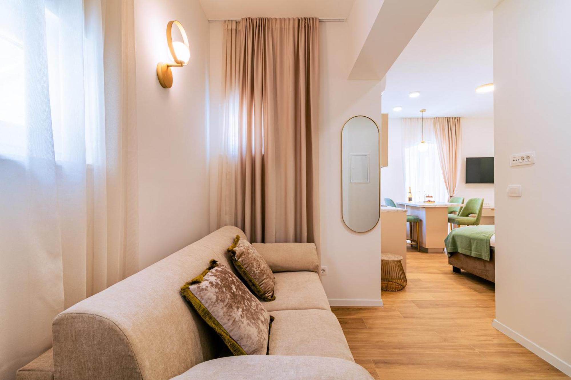 Luxury 2 Bedroom-2 Bathroom Apartment & Studio App With Rooftop Terrace Split Cameră foto