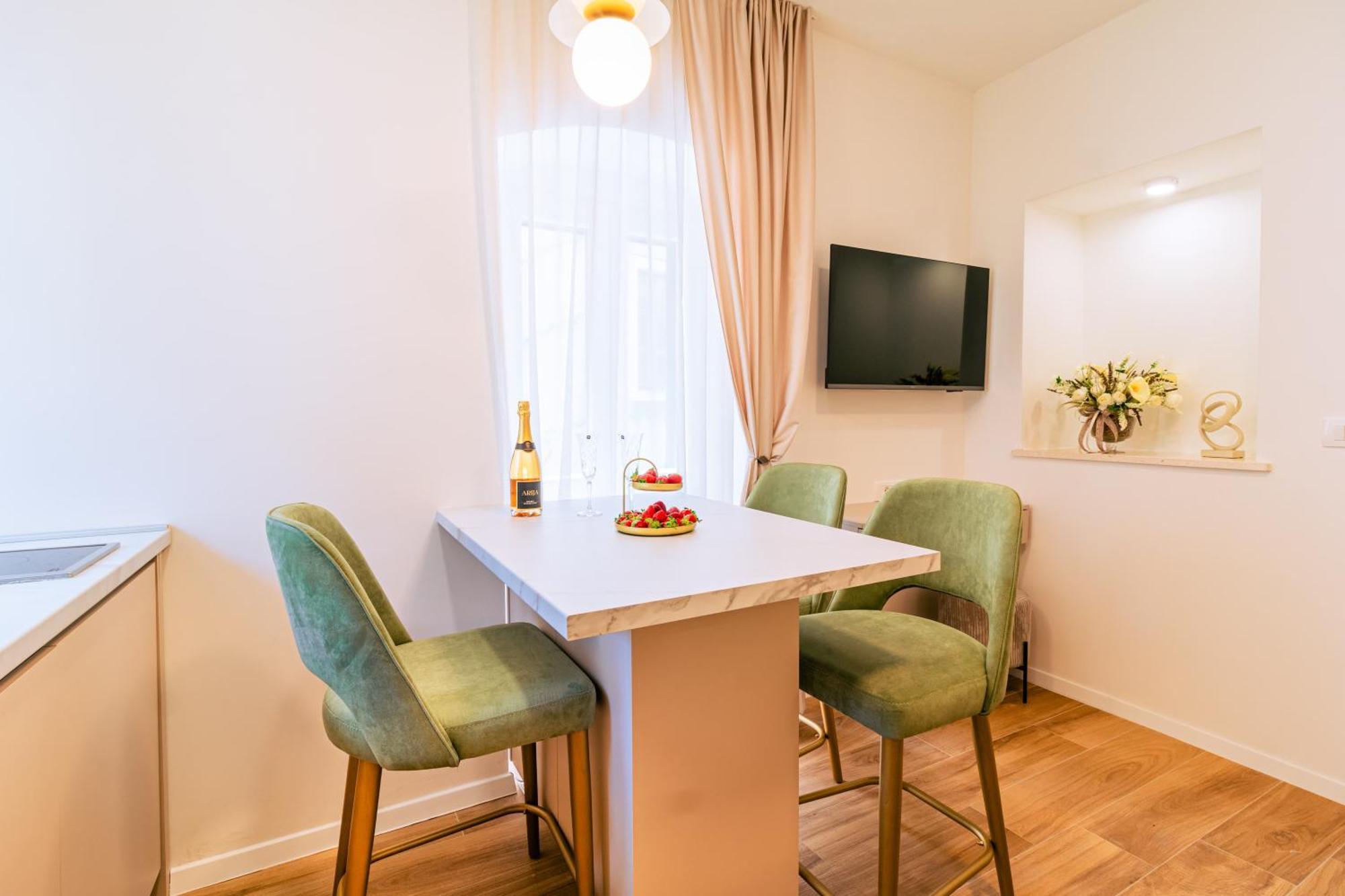 Luxury 2 Bedroom-2 Bathroom Apartment & Studio App With Rooftop Terrace Split Cameră foto